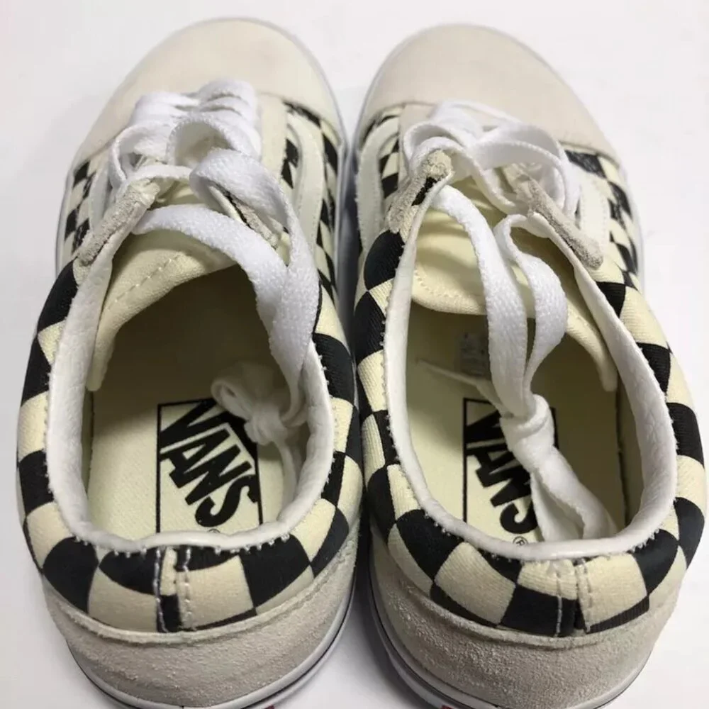 Vans Women’s Classic Old Skool Skate Sneakers, Size 5M